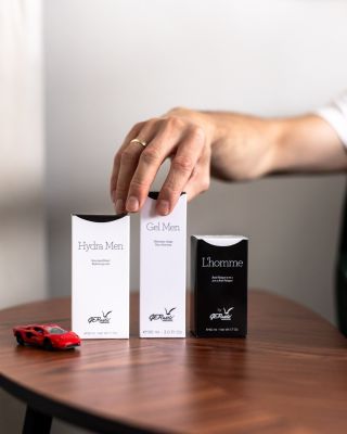 🎁 Vánoční autíčkobraní pro muže právě přijíždí! 🚗✨ Hledáte dokonalý pečující dárek pro muže? 💡 Tady ho najdete, a pánové,...